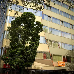 Simm's - Cityhotel Next To Metro U3 Szálloda