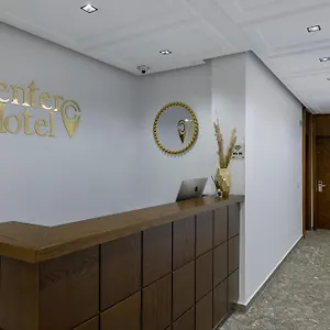 Hotel Center ***
