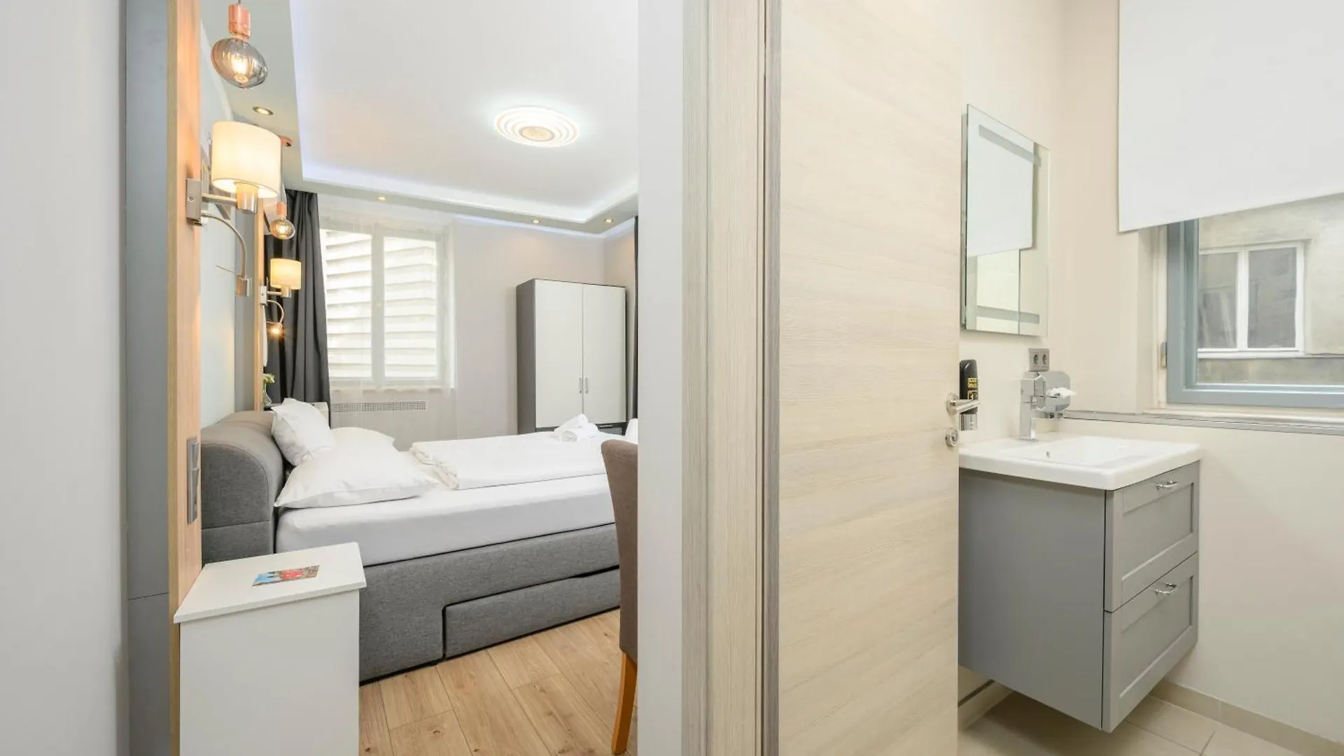 Palais Palffy Apartments Βιέννη