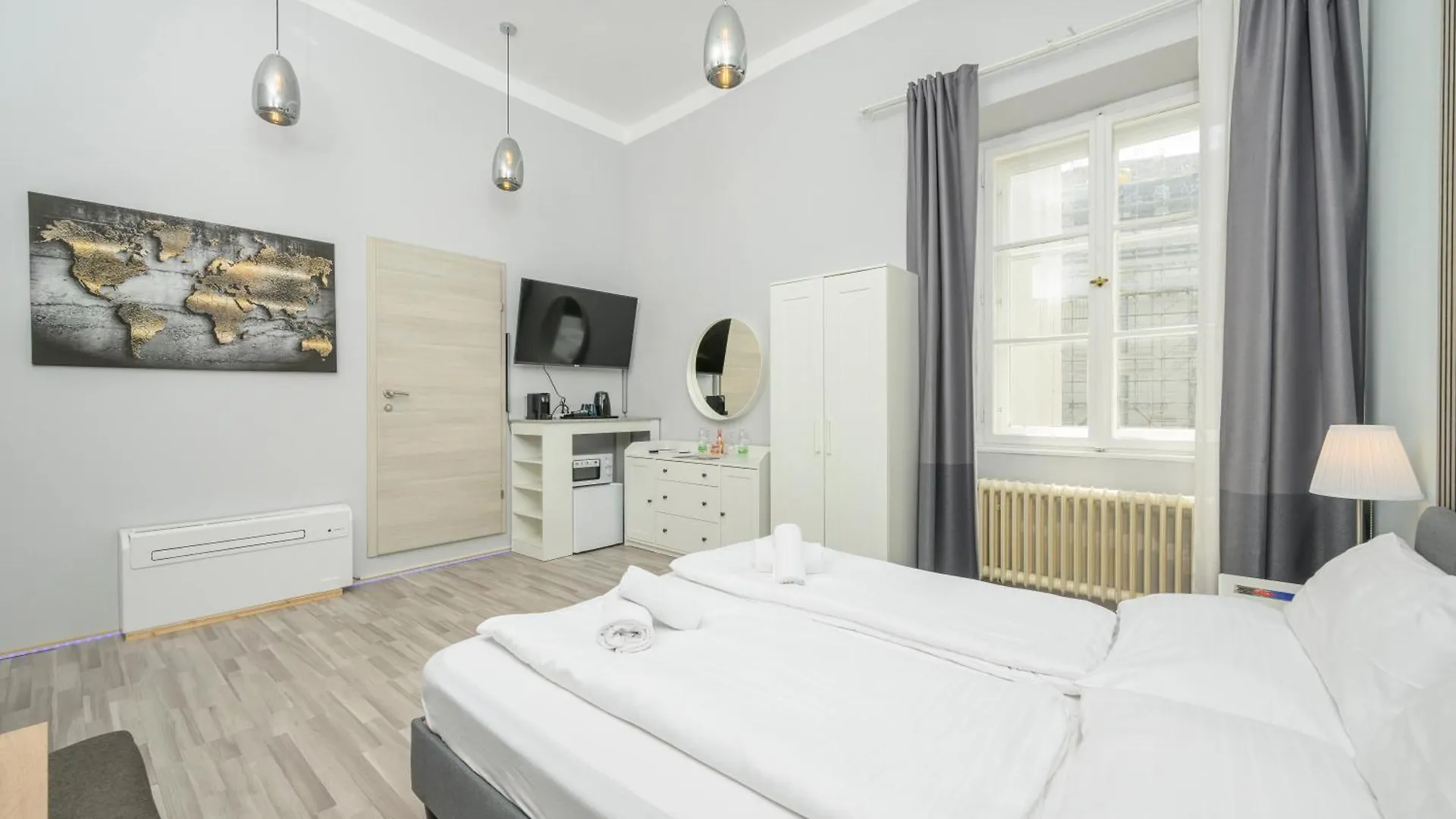 Palais Palffy Apartments Viyana Apart Otel