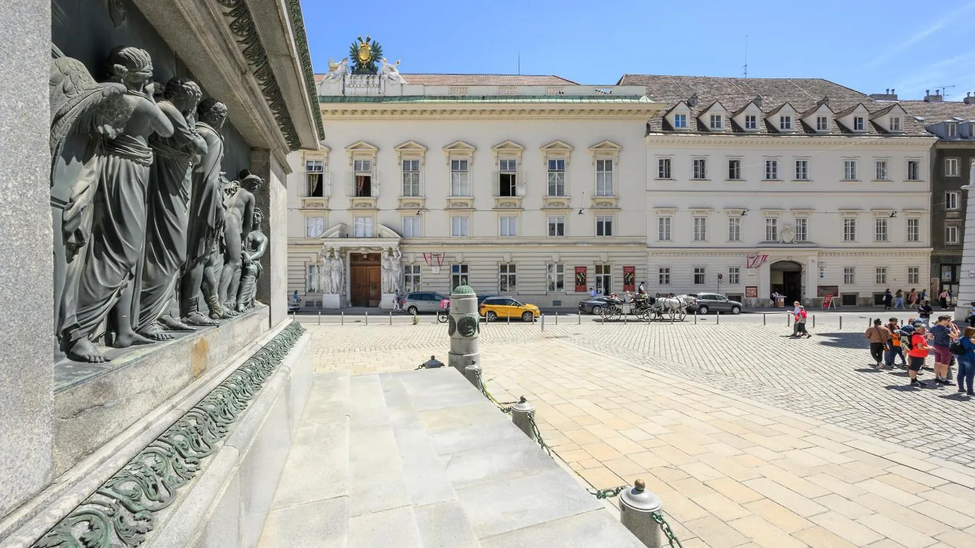 Elegance Palais Palffy Apartments Wien 4*,